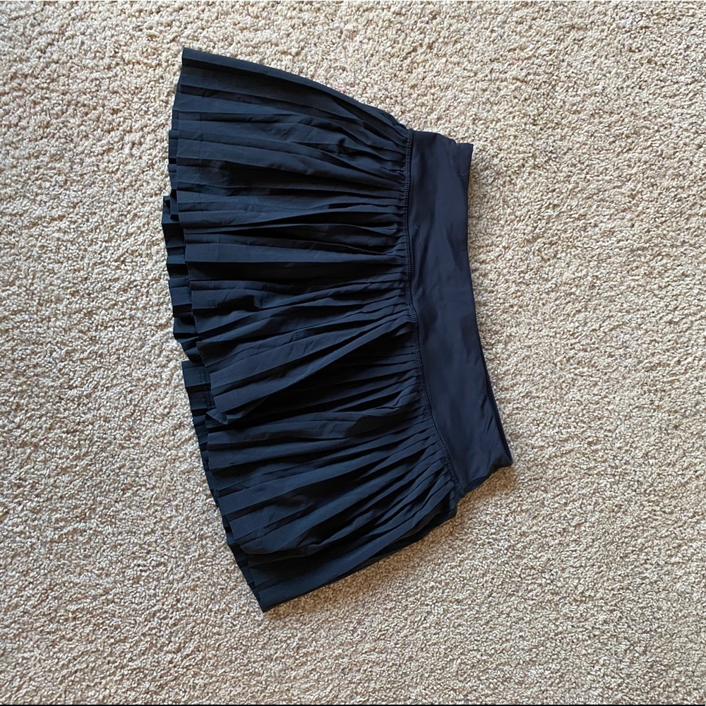 Black Lululemon Tennis Skirt